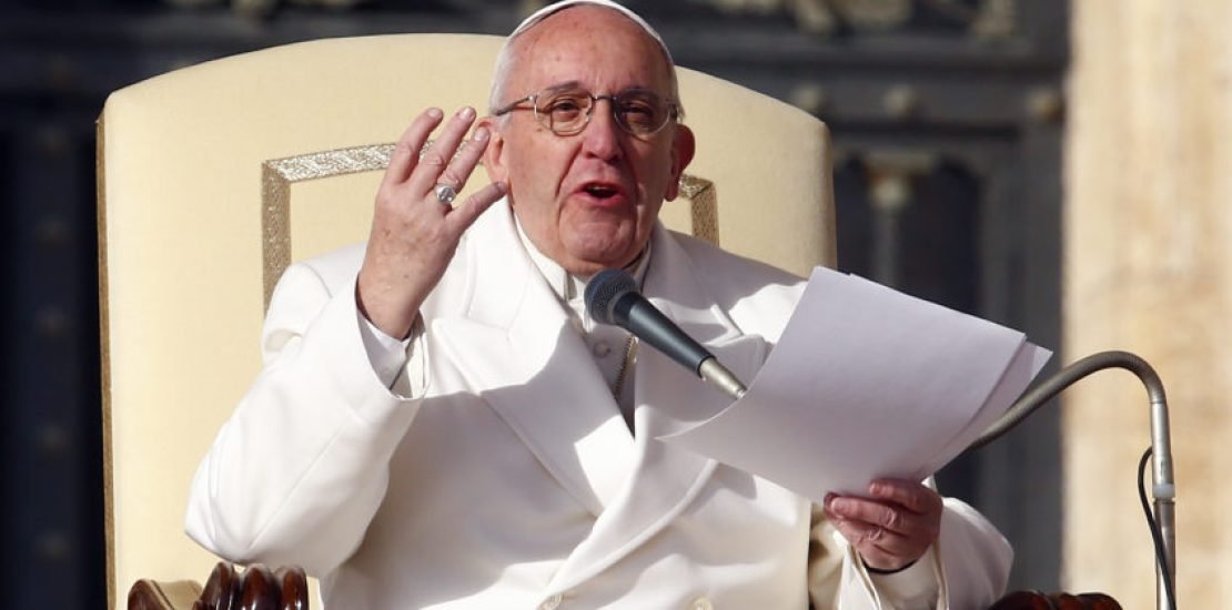 Papa Francisco no Vaticano 
27/1/2016   
REUTERS/Tony Gentile